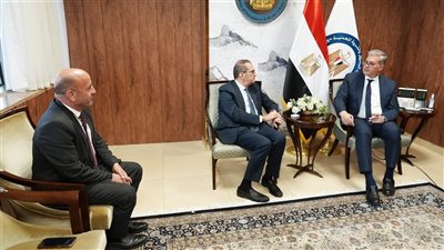 وزير البترول يبحث مع رئيس شركة أديس تطورات أعمال الحفر واستكشاف الآبار بحقول أبورديس 