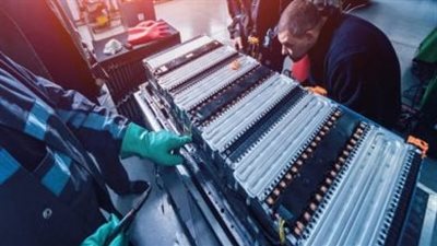 معلومات الوزراء يلقي الضوء على سلاسل القيمة للمعادن الحرجة.. يكشف أثرها في دعم التحول للطاقة النظيفة.. توقعات بمضاعفة القيمة السوقية لـ 770 مليار دولار بحلول 2040.. و6 توصيات بشأن مستقبل مستدام