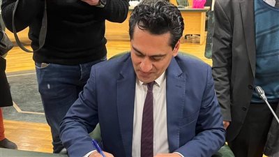 أيمن عبد المجيد يتقدم بأوراق ترشحه على عضوية مجلس الصحفيين للمرة الثالثة (صور)