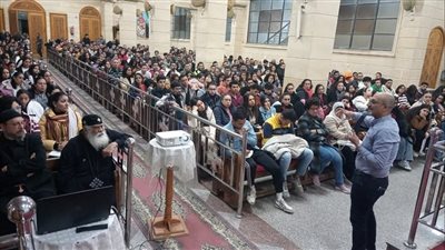 إيبارشية حلوان تناقش إثبات وجود الله