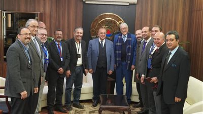 ورشة عمل جراحية متخصصة ضمن فعاليات المؤتمر السنوي لمعهد تيودور بلهارس للأبحاث