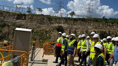 وزير الإسكان: مشروع سد ومحطة كهرباء جوليوس نيريرى بتنزانيا وفر 1961 فرصة عمل 