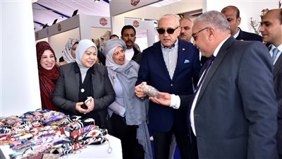 محافظ الأقصر يفتتح معرض ديارنا للحرف اليدوية والتراثية