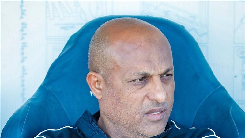طارق مصطفي، فيتو