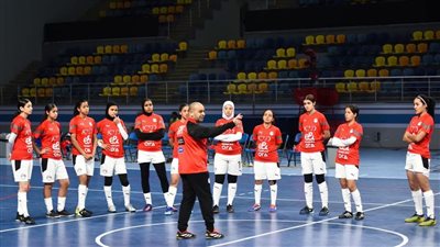 منتخب الكرة النسائية يواصل تدريباته استعدادًا لأمم أفريقيا بالمغرب