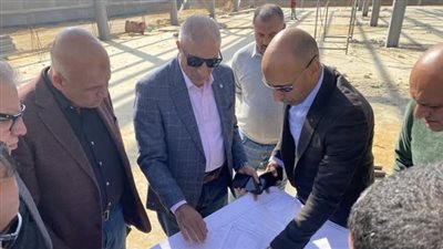 نائب وزير الإسكان يتفقد مشروعات العبور الجديدة 