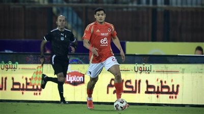 الأهلي يواصل تقدمه على المحلة بعد 75 دقيقة وطرد لـ مصطفى العش 