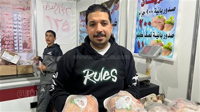 فرختين بـ 135 جنيها والأرز بـ 25، إقبال كبير على 