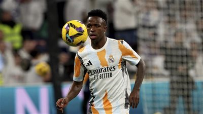 على خطى مبابي، فينيسيوس جونيور يشتري ناديا عريقا في البرتغال