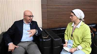 أحمد بهى: معرض الكتاب لم يعد قاصرًا على الإبداع الروائي أو الشعري بل منصة حوار للقضايا الوطنية.. ولجنته الاستشارية كانت تعمل في صمت (حوار)