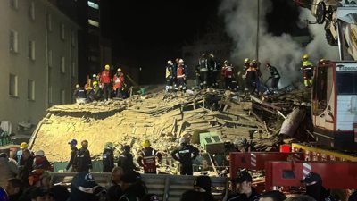 التحقيق مع عنصرين بشرطة المرور بتركيا بسبب تعطيل سيارة إطفاء حرائق 