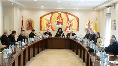 بطريرك الكاثوليك يبحث مع رئيس أساقفة مرسيليا تحديات الهجرة غير الشرعية