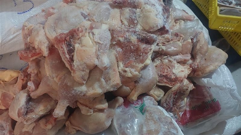 ضبط طن ونصف دواجن