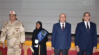 محافظ الأقصر ومدير الأمن يشهدان احتفالية يوم الشهيد