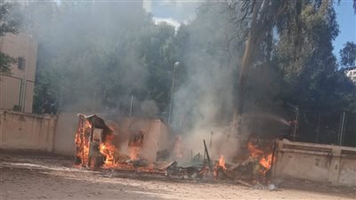 السيطرة على حريق كشك بمدرسة في الإسكندرية دون إصابات 