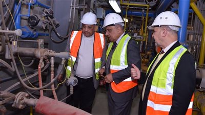 بتكلفة 1,5 مليار دولار، وزير الكهرباء يتفقد محطة جنوب حلوان البخارية 