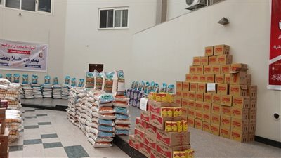  وكيل وزارة التموين بالإسكندرية يتفقد معارض أهلا رمضان