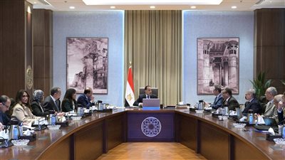 الحكومة تعلن إجراءات جديدة لتسهيل الاستيراد والتصدير وتقليل التكدس في المواني