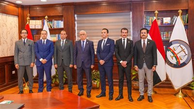 النائب العام يستقبل رئيس نيابة الشئون الاقتصادية وغسل الأموال