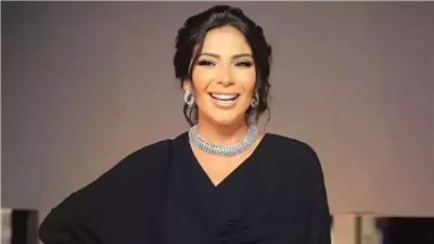 السقا يدافع عن منى زكي بعد تعرضها للانتقادات بسبب أم كلثوم: 