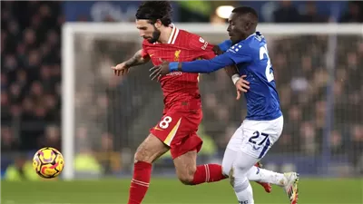 التعادل 1/1 يسيطر على ديربي ليفربول وإيفرتون بعد 65 دقيقة 