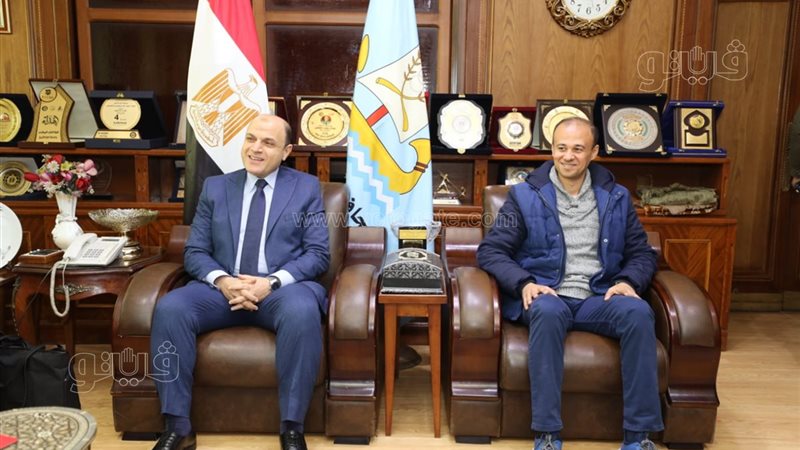 محافظ كفرالشيخ خلال