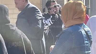 شيكو يصل المحكمة لمساندة سعد الصغير خلال استئنافه على حكم سجنه (فيديو وصور) 