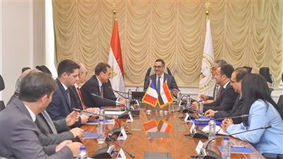 وزير الاستثمار يبحث مع مسؤولي شركة إيرباص إنشاء منظومة طيران متكاملة في مصر