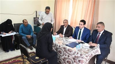 مساعدو محافظ الفيوم يبحثون 122 شكوى في لقاءات خدمة المواطنين 