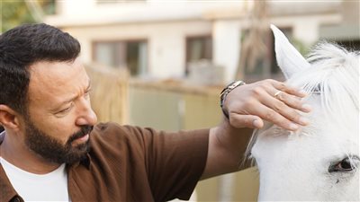 أبطال مسلسل في لحظة، أبرزهم أحمد فهمي 