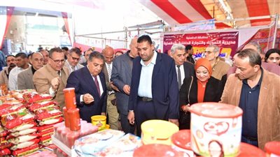 محافظ الدقهلية يفتتح معرض أهلا رمضان بمدينة ميت غمر (صور)