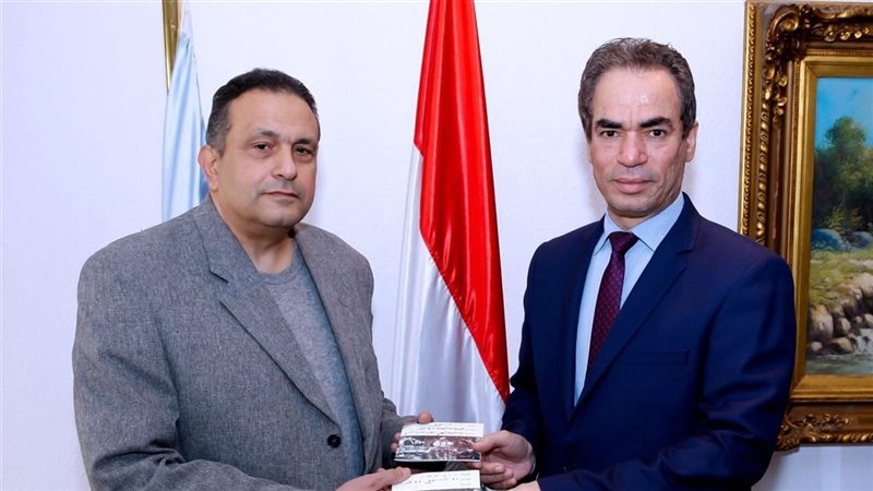 المسلماني وحفيد الشيخ