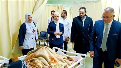 مدير تأمين القليوبية يستمع للمواطنين ويطلق حملة لإنهاء قوائم انتظار مفاصل الركبة
