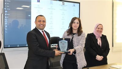 ورشة تدريبية تناقش تحديات الصحافة الرقمية بإعلام عين شمس