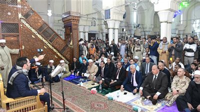 محافظ قنا يشهد الاحتفال بليلة النصف من شعبان (صور)