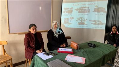 جامعة القناة تنظم ندوة حول الوعى البيئى للطلاب (صور)