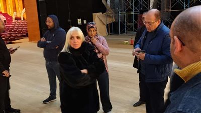 رئيسة الأوبرا تتفقد سير الأعمال النهائية بواحة الثقافة بمدينة 6 أكتوبر 