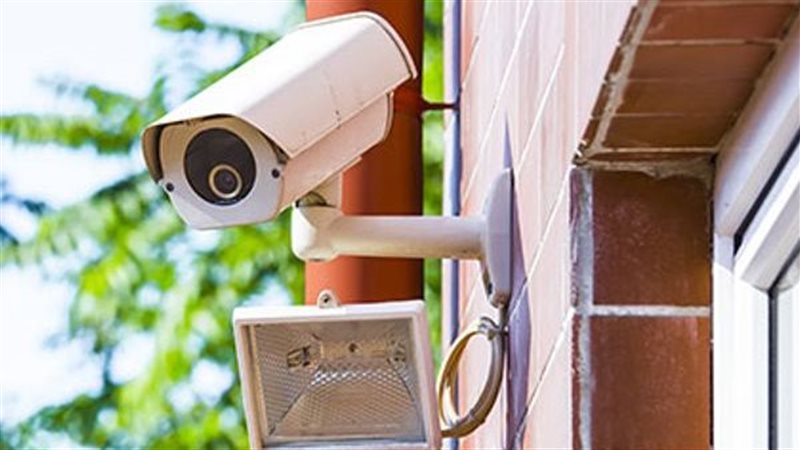 اتهام سيدة باختراق