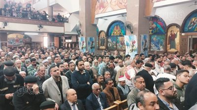 أداء صلاة القداس على روح وكيل مطرانية الأقباط الأرثوذكس بكوم أمبو