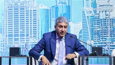 وزير السياحة يفتتح الجناح المصري بمعرض سوق السفر العربي بالإمارات 