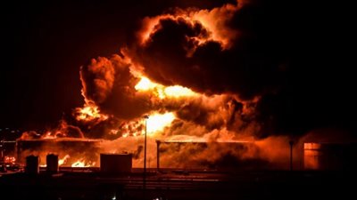 حقق ملايين المشاهدات، حقيقة فيديو انفجار مبنى في جدة 