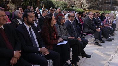 الانتهاء من تدريب 150 عاملا بوزارة السياحة والآثار على اللغة الإنجليزية