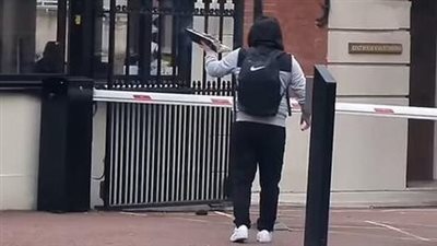 أول تعليق من الأزهر على حادث حرق المصحف في لندن ومحاولة اقتحام مسجد بسنغافورة