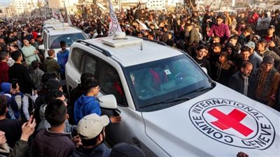 مظاهرات لعائلات الأسرى الإسرائيليين أمام الكنيست رفضا لاستئناف العدوان على غزة