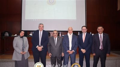 أمين عام المجلس الأعلى للجامعات يشهد اجتماع لجنة قطاع الدراسات الهندسية