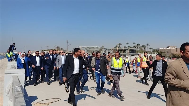 وزير الري يتفقد أعمال
