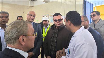 وزير الإسكان يتفقد محطة مياه القناطر الخيرية