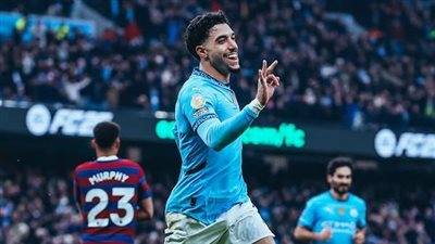 الحساب الرسمي للدوري الإنجليزي يحتفل بهاتريك مرموش: بداية حكاية ملك مصري جديد