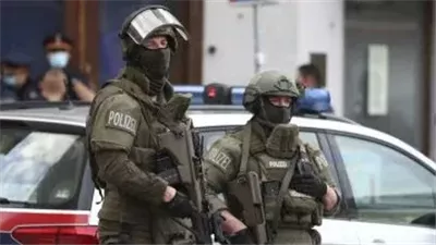 مقتل وإصابة 5 أشخاص بحادث طعن في النمسا