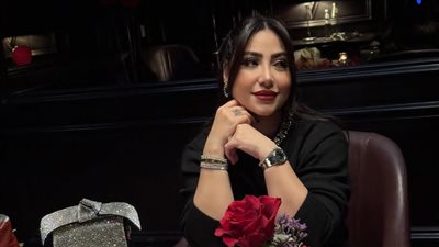 بوسي تحتفل بعيد الحب على طريقتها الخاصة